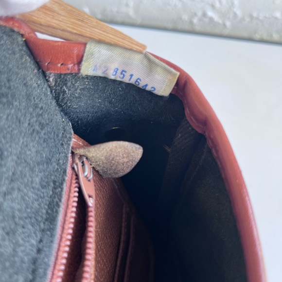 VINTAGE ALL WEATHER LEATHER LARGE EQUESTRIAN BAG BLACK TAN TRIM - Picture 12 of 13